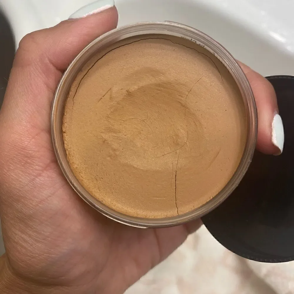 Yensa Silk Bronzing base bronzer